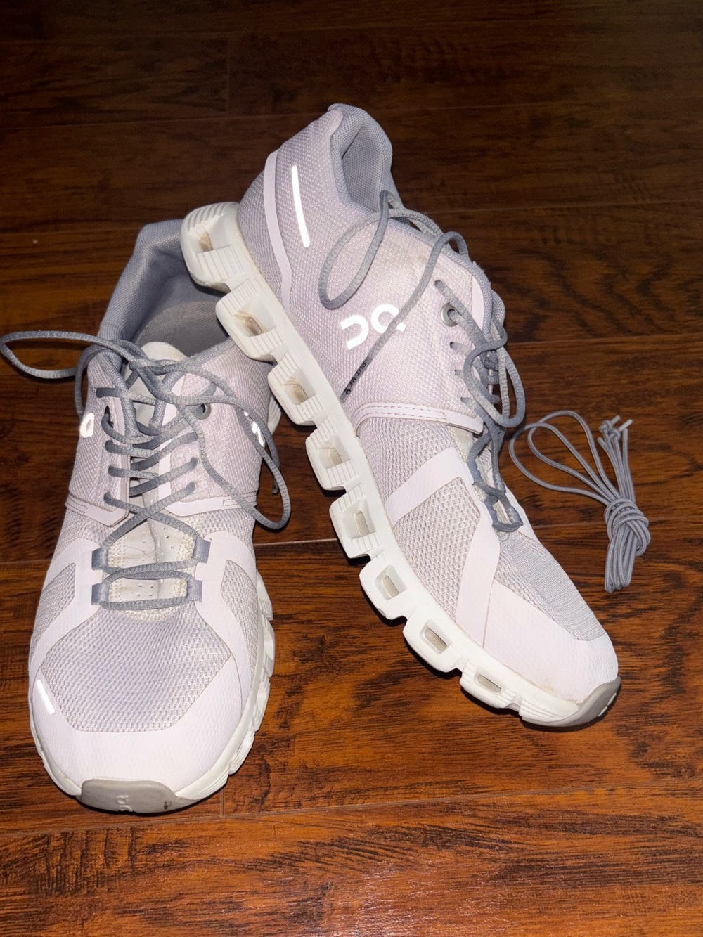 ON Running Athletic Shoes Light Lavender Purple and White On Clouds + New Laces